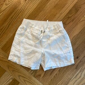 Athleta white linen shorts size zero run large